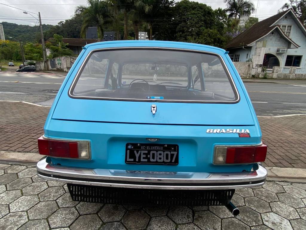 Volkswagen Brasília Placa preta    1975