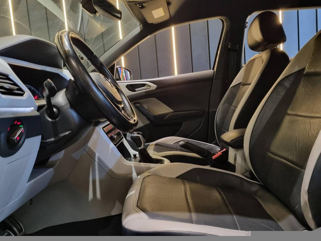 Volkswagen T-Cross Highline 250 tsi 1.4 flex 16v 5p automático.    2020