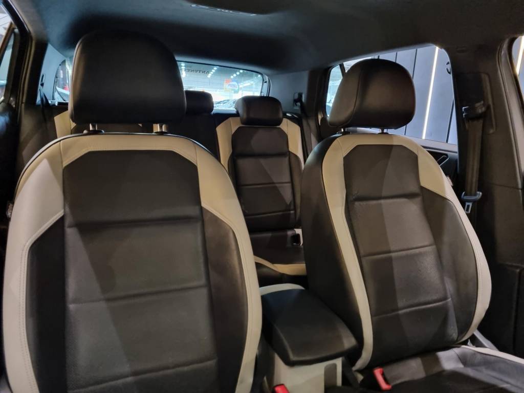 Volkswagen T-Cross Highline 250 tsi 1.4 flex 16v 5p automático.    2020