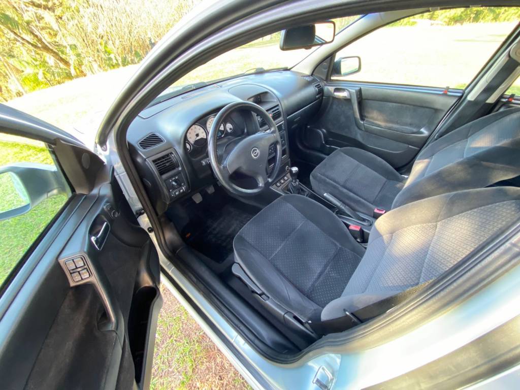 Chevrolet Astra     2010