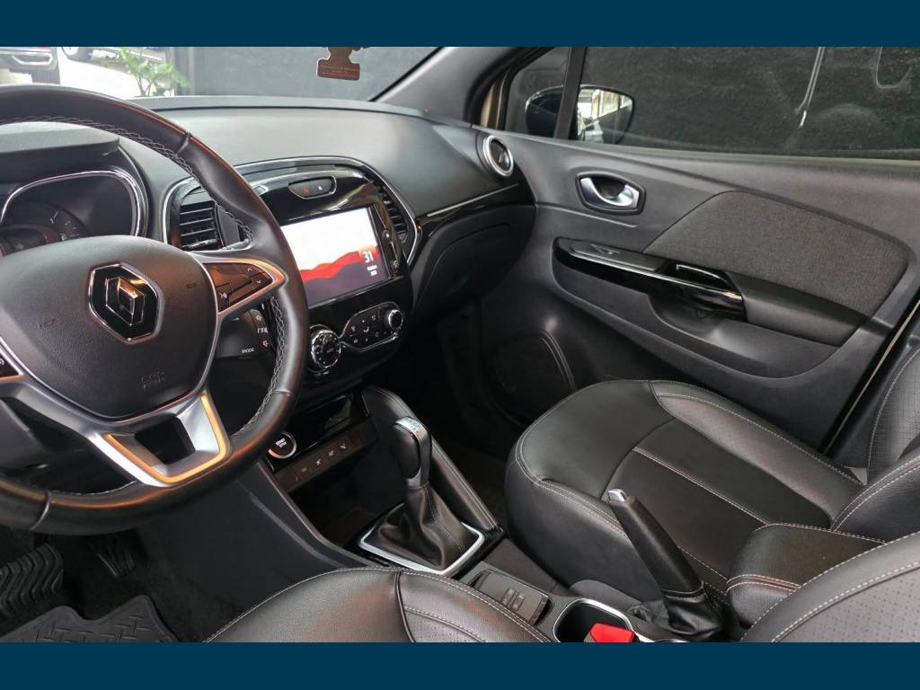 Renault Captur 1.3    2022