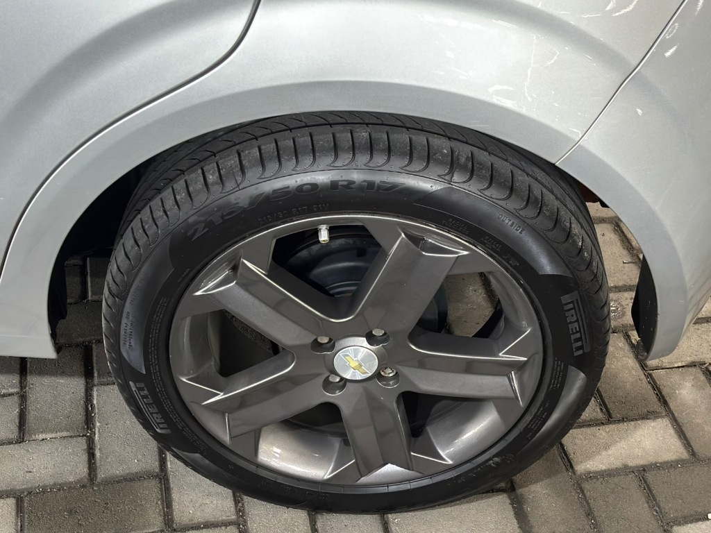 Chevrolet Sonic Ltz 1.6    2014