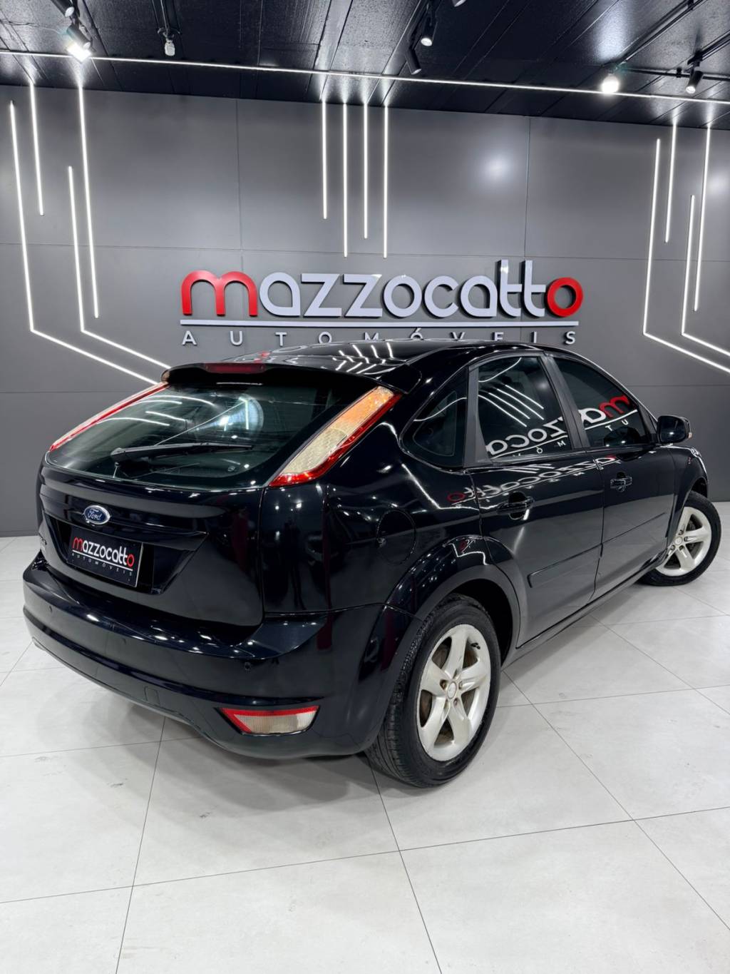 Ford Focus 1.6 s/se/se plus flex 8v/16v  5p    2011