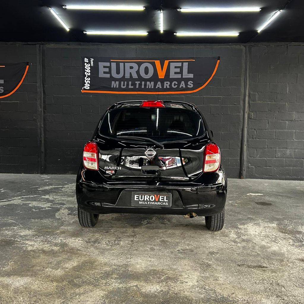 Nissan March 1.0 12v flex 5p    2015