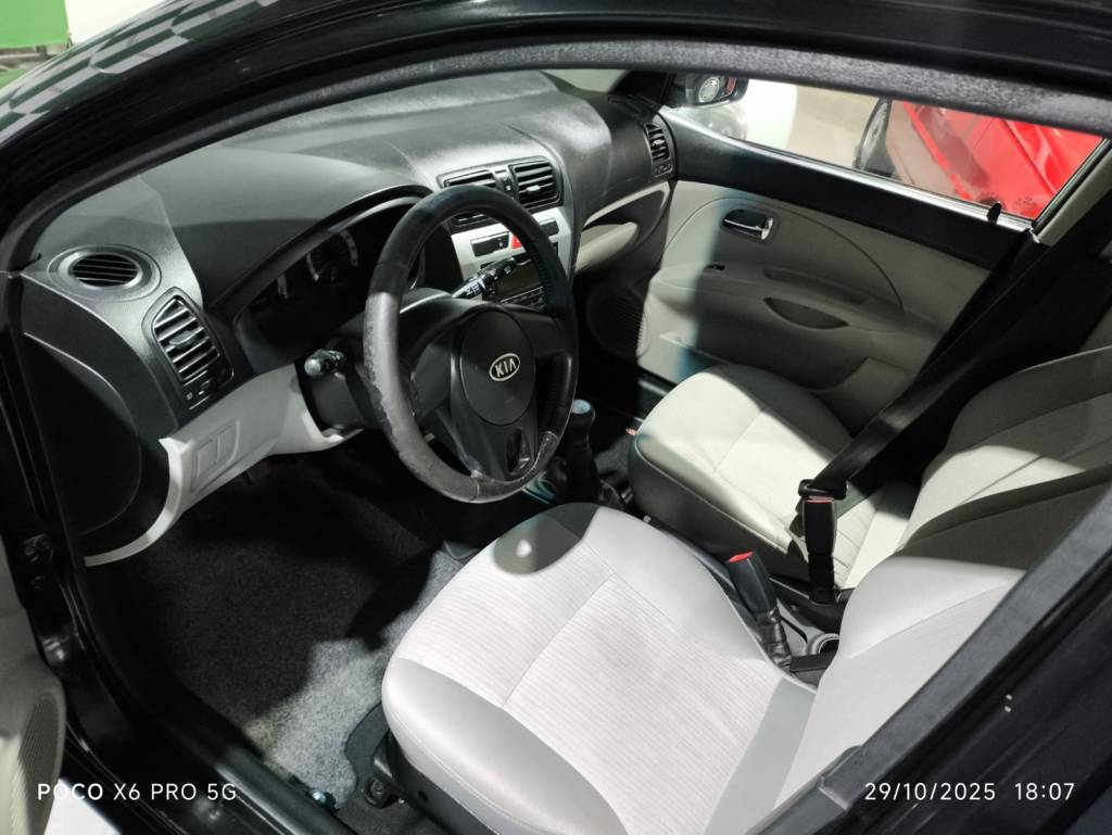 Kia Picanto 1.0 8v    2011