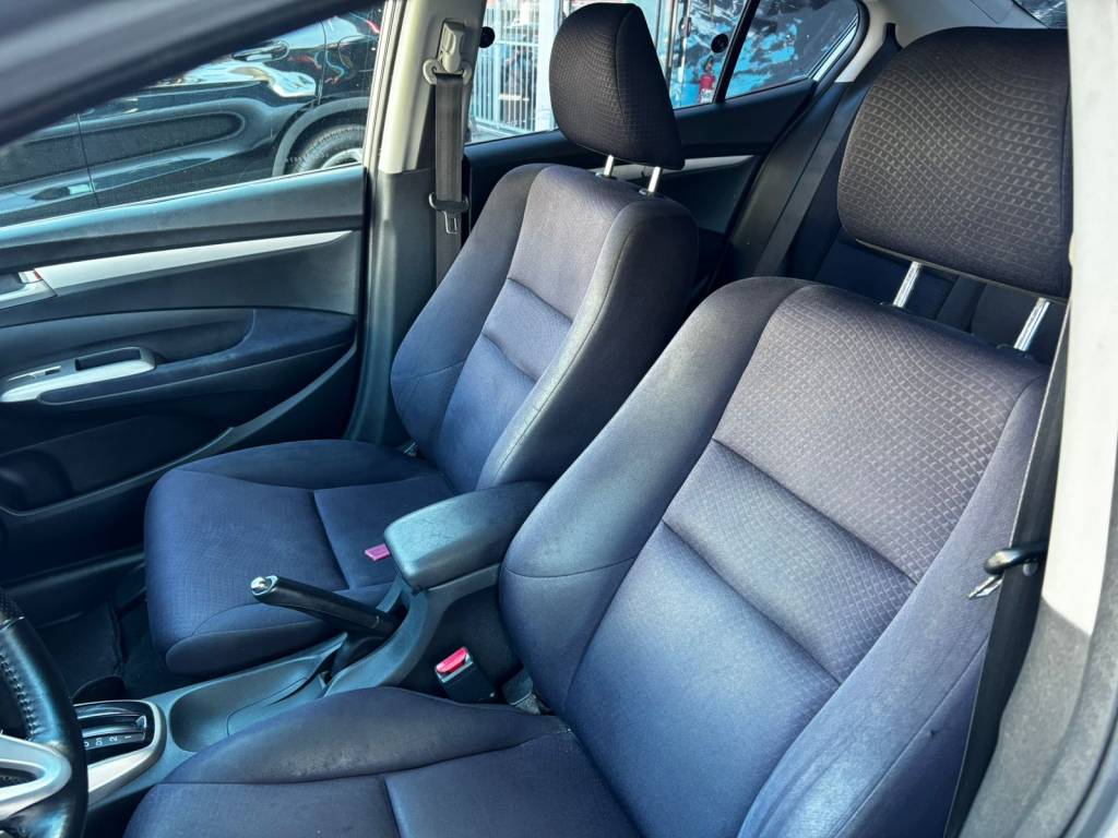 Honda City Honda    2012