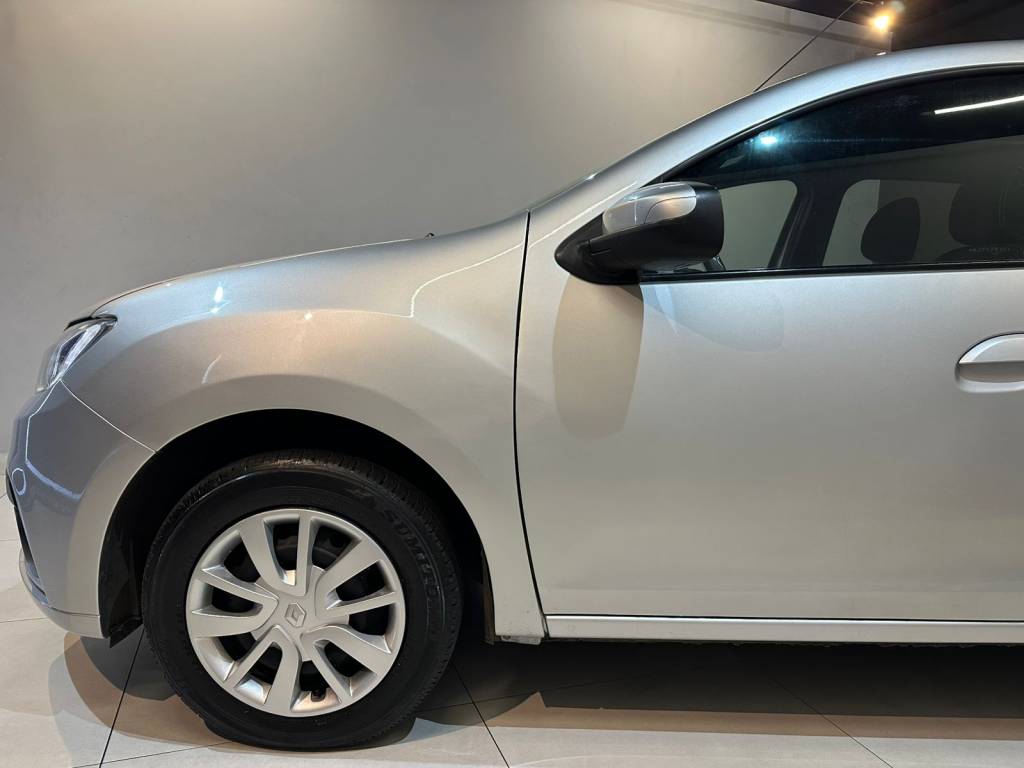 Renault Logan 1.0 zen flex mec.    2021