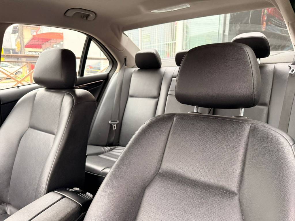 Mercedes Benz C 180 1.6 tb 16v 156cv aut.    2014