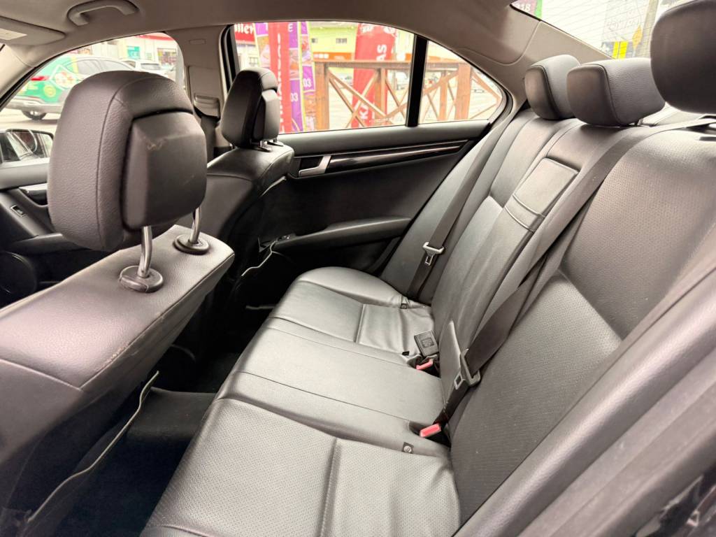 Mercedes Benz C 180 1.6 tb 16v 156cv aut.    2014