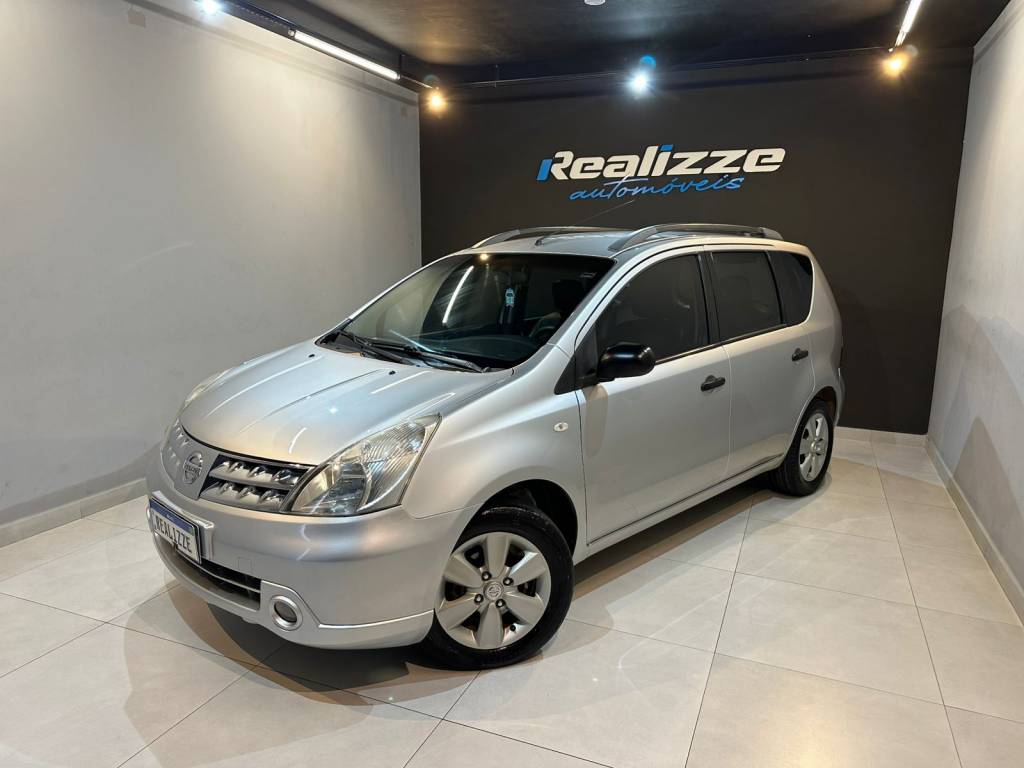 Nissan Livina 1.6    2012