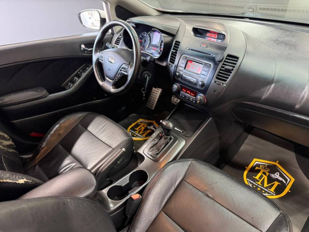 Kia Cerato 1.6 flex aut. 16v    2015