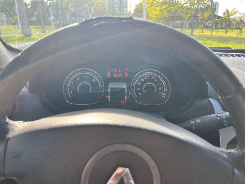 Renault Sandero 1.6 privilege    2014