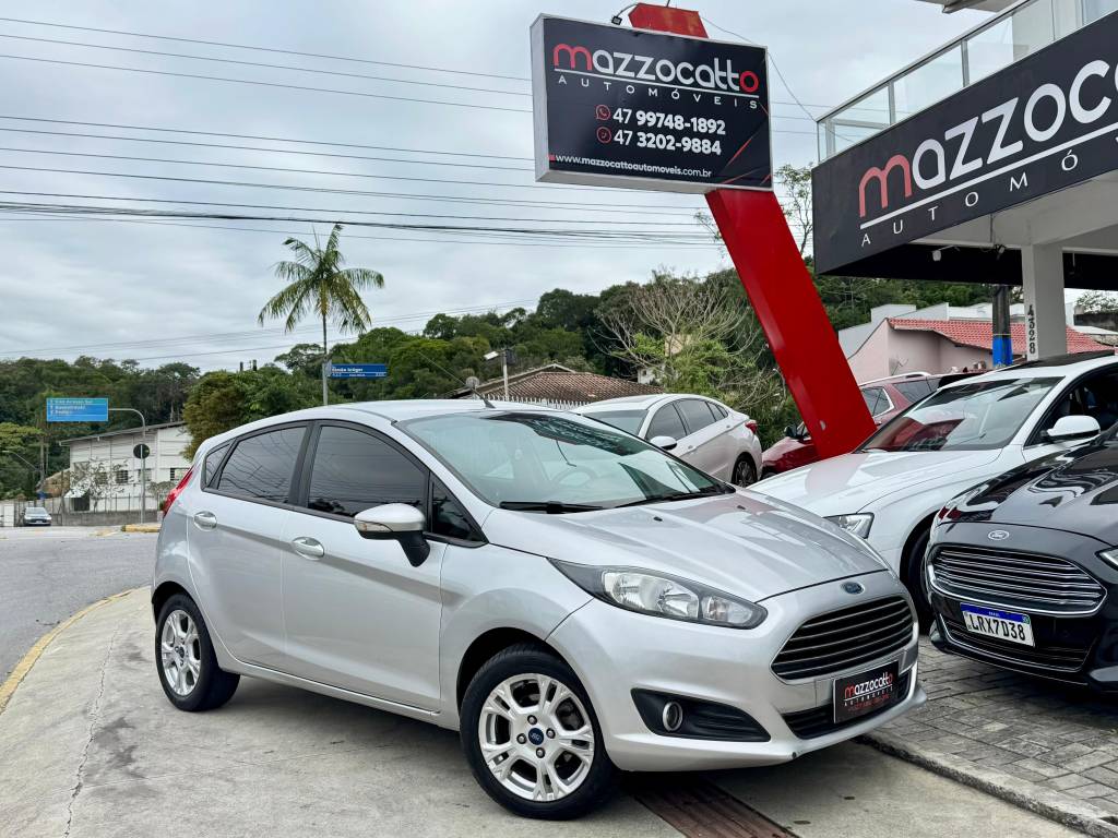 Ford Fiesta 1.6 16V    2015