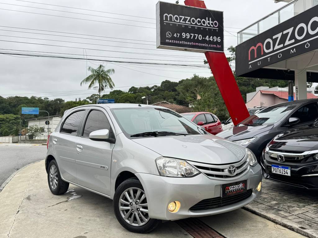 Toyota Etios 1.5 16V    2014