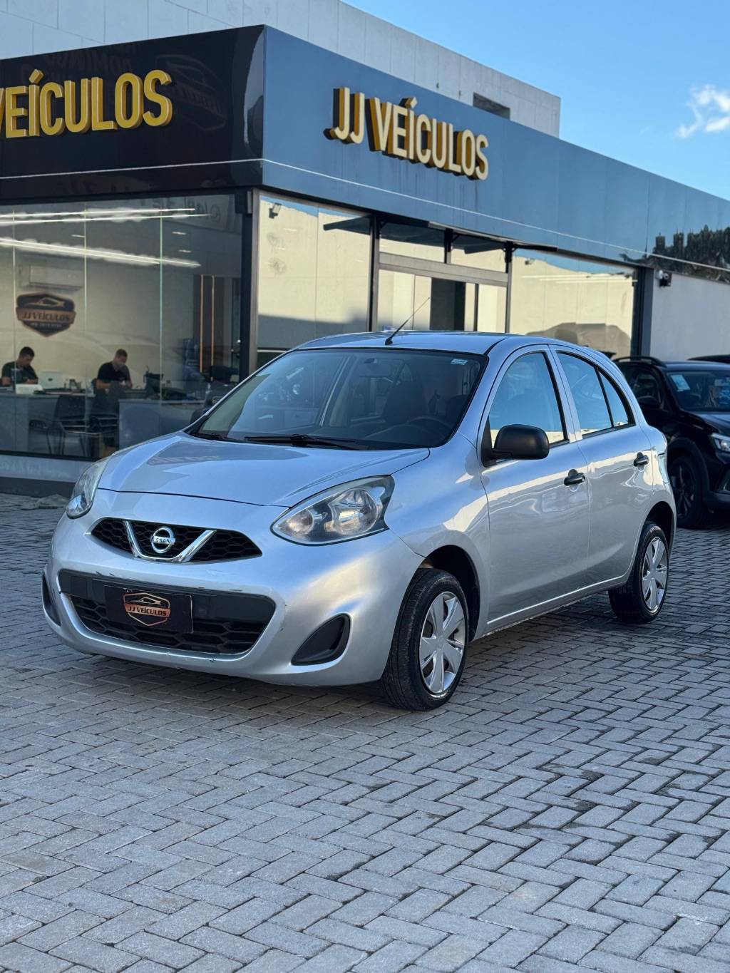 Nissan March S 1.0 12V Flex 5p    2016