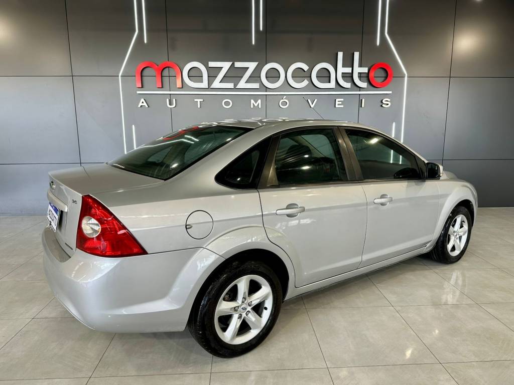 Ford Focus 2.0 flex 16v    2009