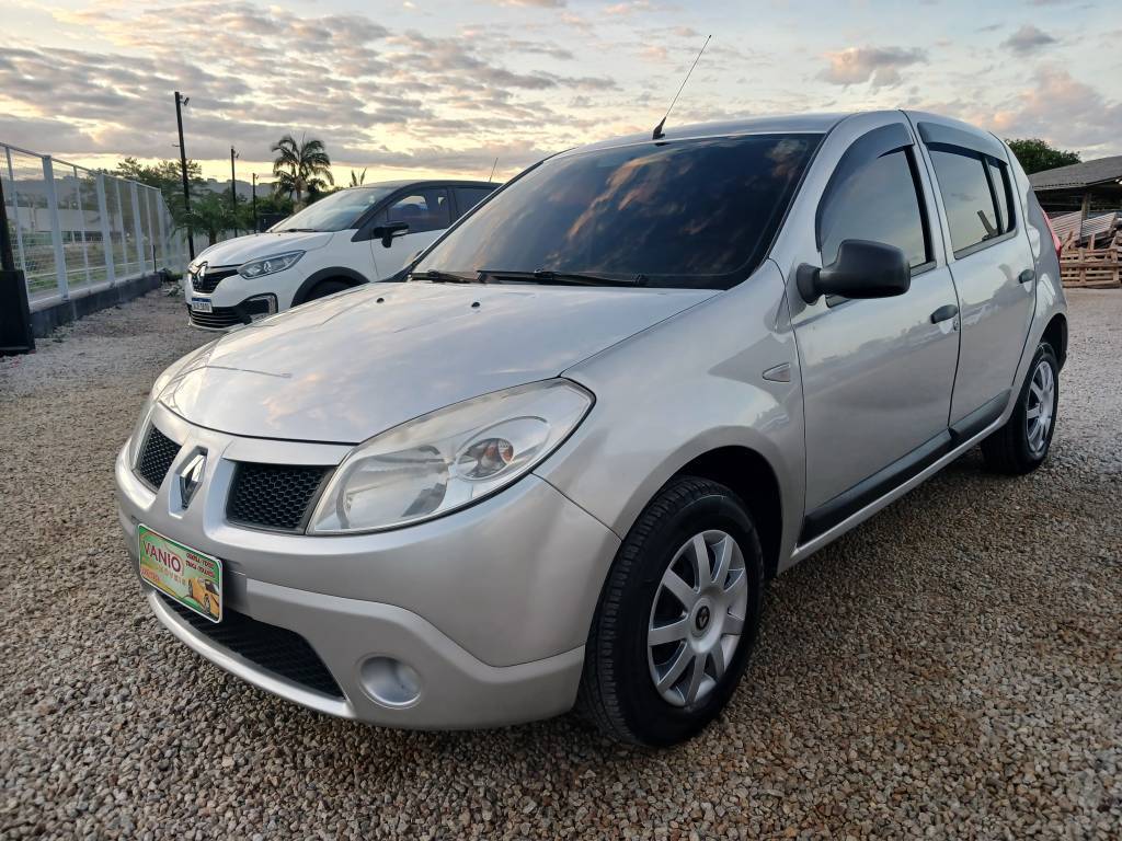Renault Sandero EXPRESSION 1.0 16V    2010