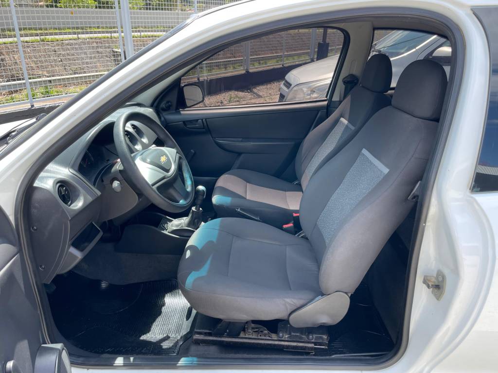 Chevrolet Celta 1.0 l ls    2012