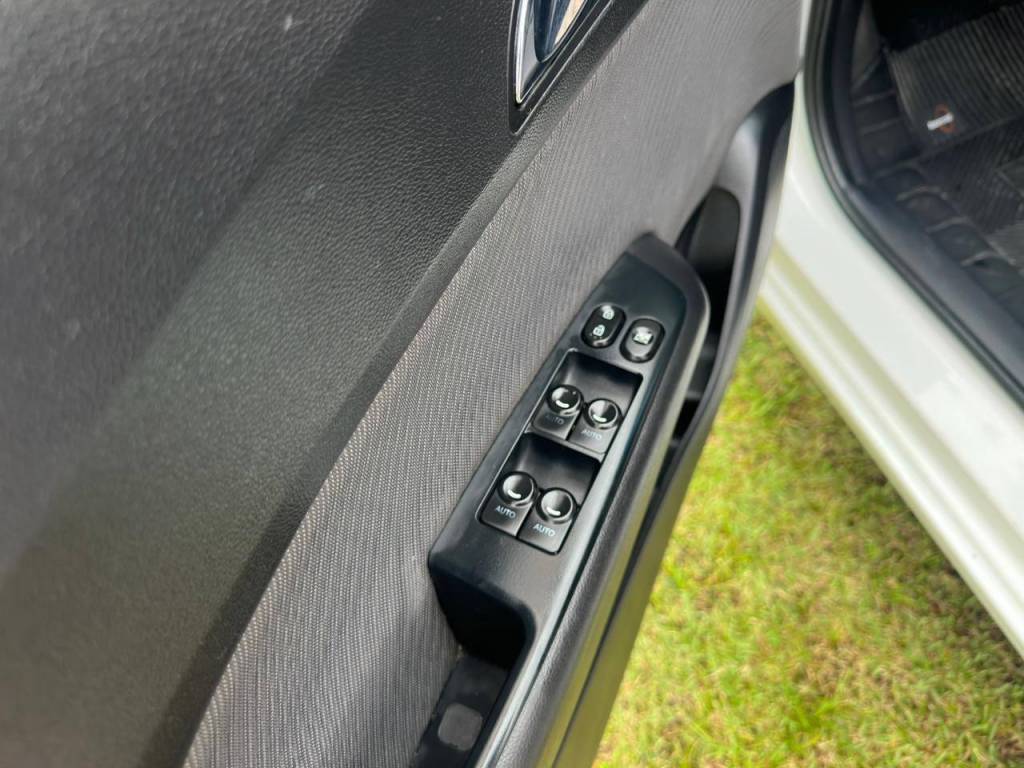 Hyundai HB20S 1.6 prem    2015