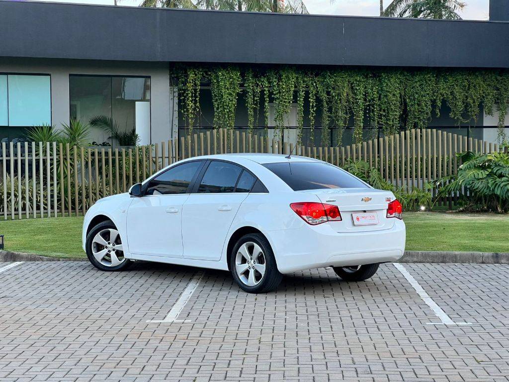 Chevrolet Cruze Lt 1.8 16v flexpower 4p mec.    2014