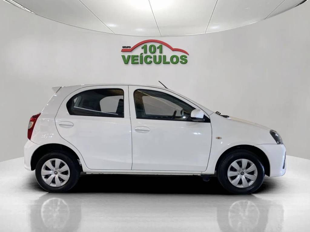 Toyota Etios Etios 1.3 hb hatch x 16v flex 4p mec    2019