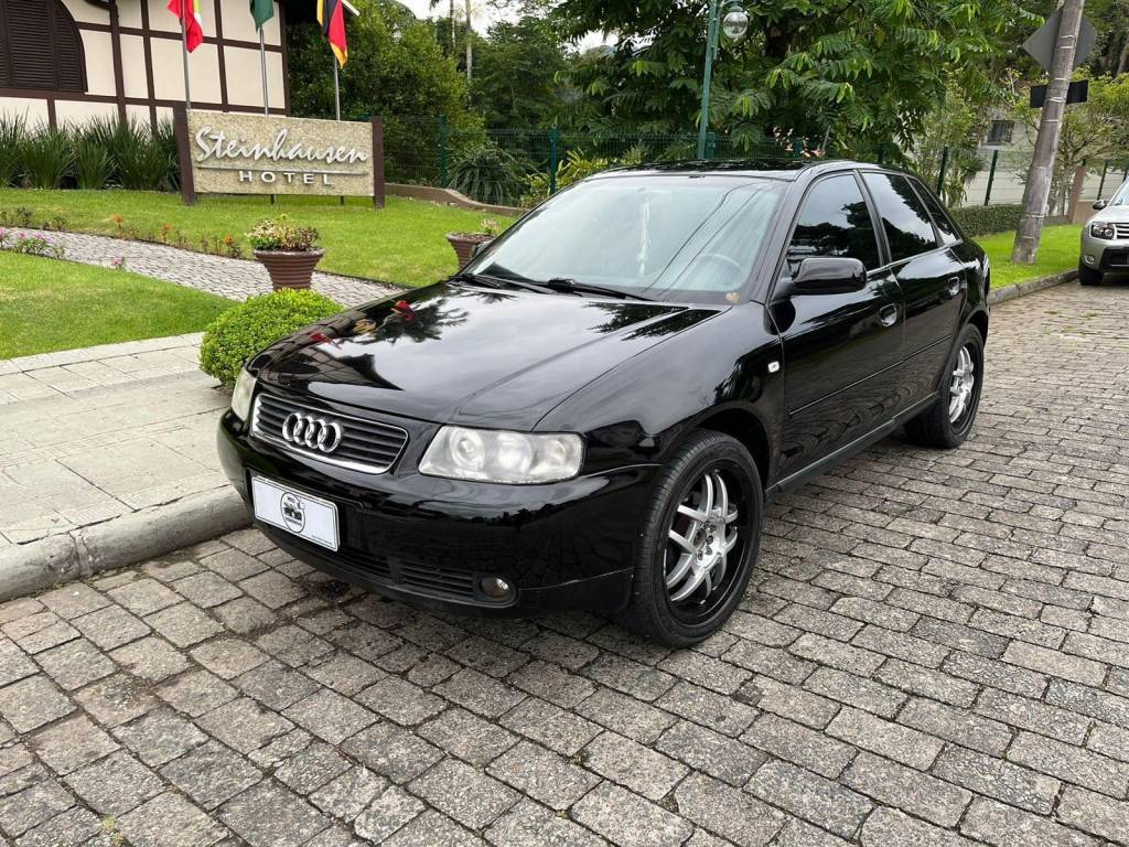 Audi A3 1.6    2003