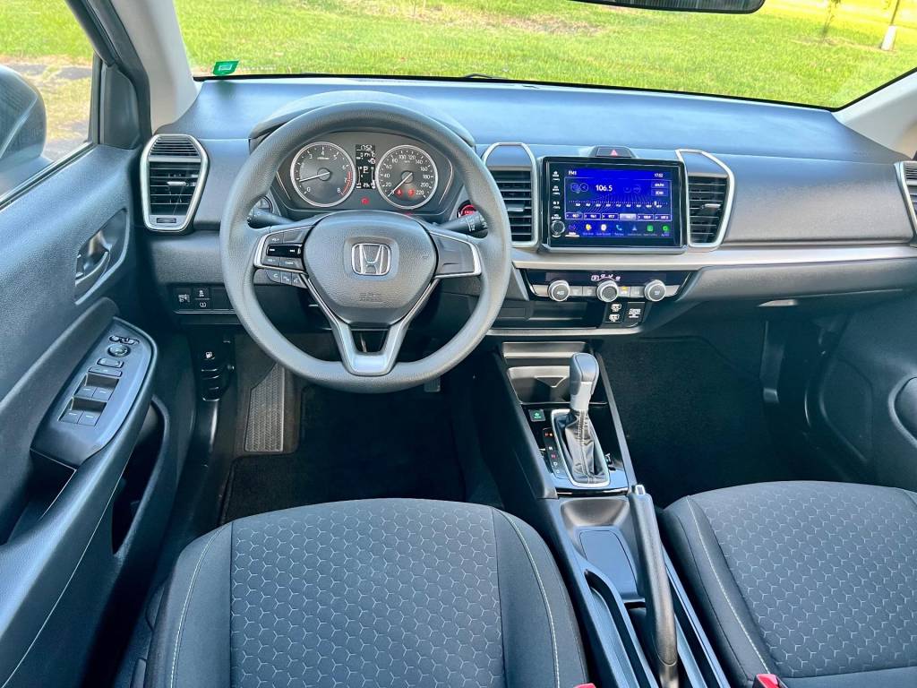 Honda Civic Hatch 1.5 automÁtico    2024