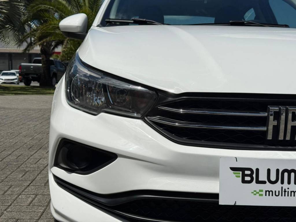 Fiat Cronos /  drive 1.3    2024