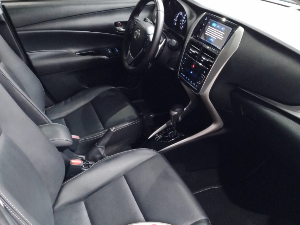 Toyota Yaris Xls connect 1.5 auto    2021