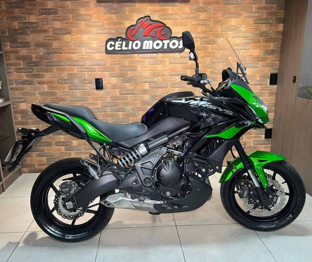 Kawasaki Versys 650cc    2022