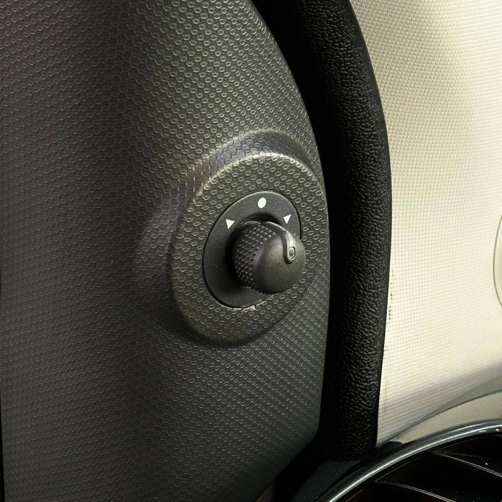 Fiat Grand Siena Siena attrac. 1.4 evo f.flex 8v    2013