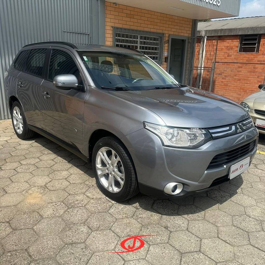 Mitsubishi Outlander 2.0 16V 160cv Aut.    2015