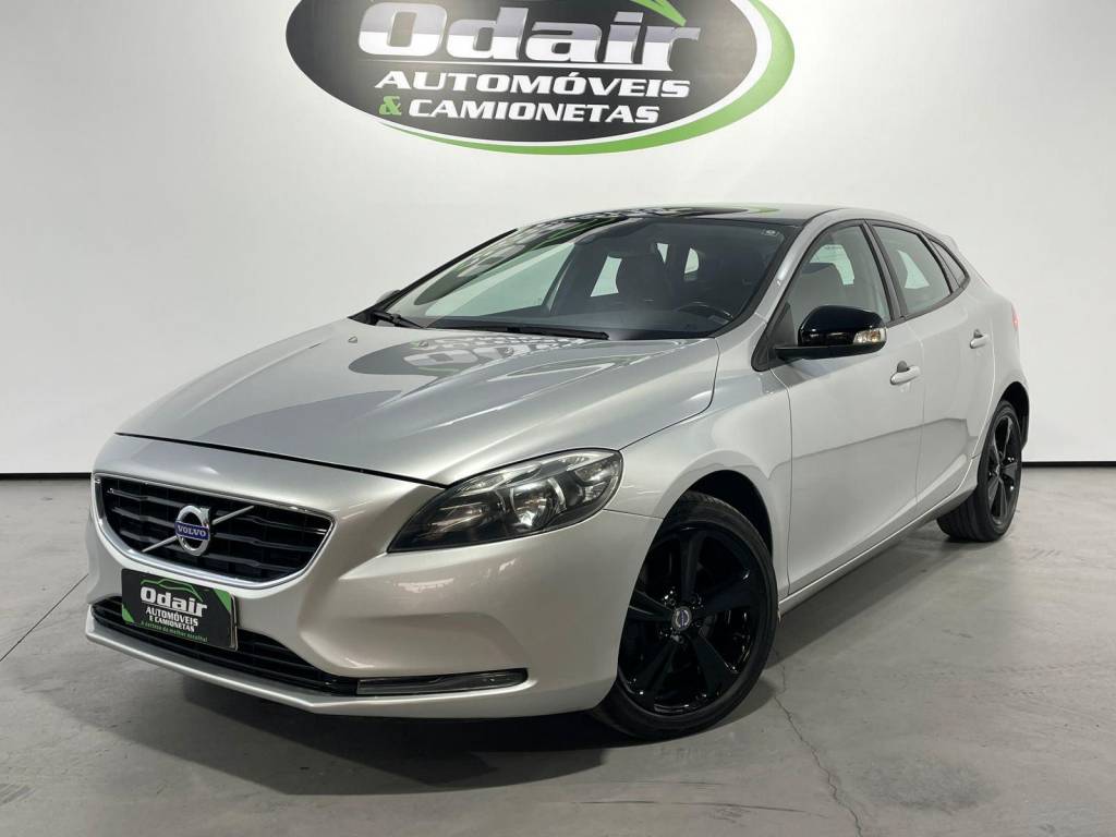 Volvo V40 /  T4 DYNAMIC    2013