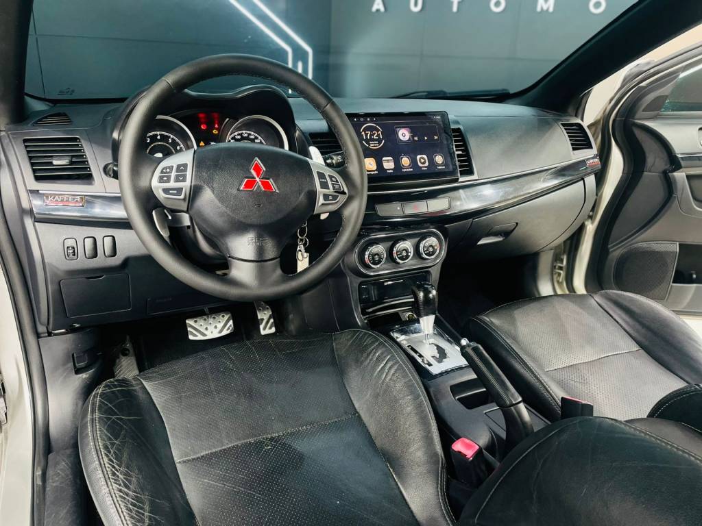 Mitsubishi Lancer 2.0 16v 160cv aut.    2012