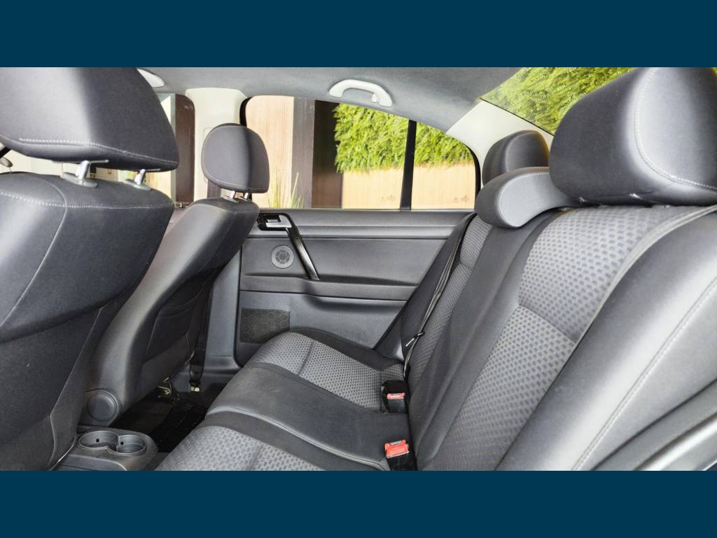 Volkswagen Polo     2014