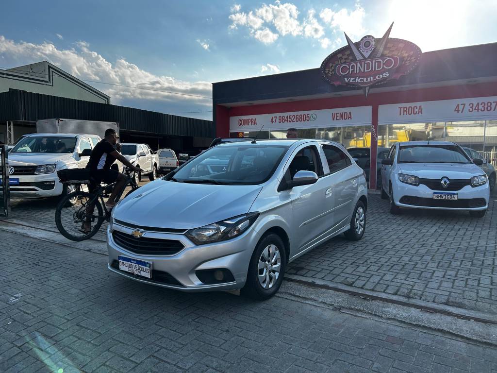 Chevrolet Onix 1.0 8V    2018