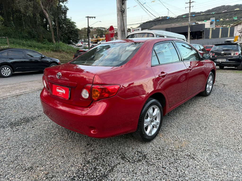 Toyota Corolla Xei automático    2013