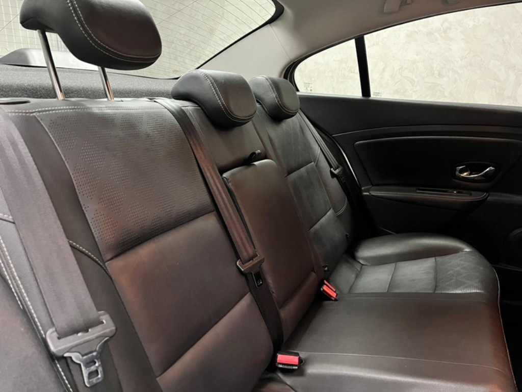 Renault Fluence 2.0 dynamique plus 16v flex 4p automÁtico    2017