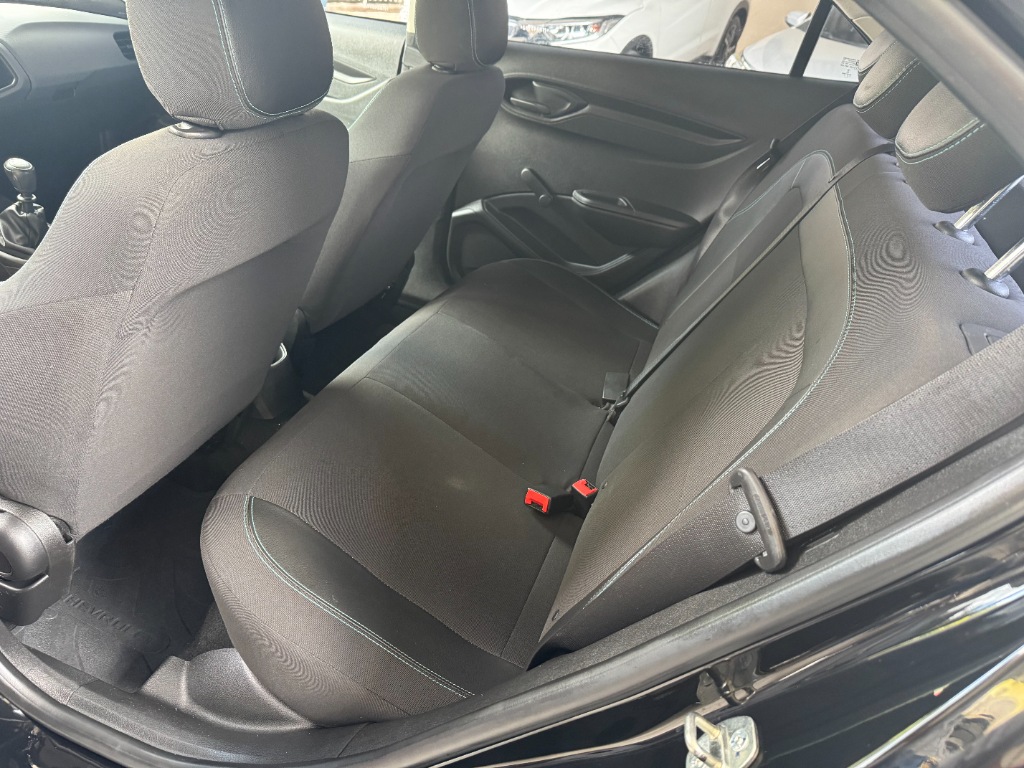 Chevrolet Onix 1.0 joy black    2021