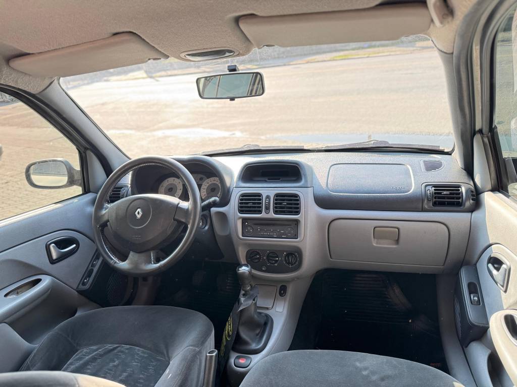 Renault Clio 1.6 16v    2009