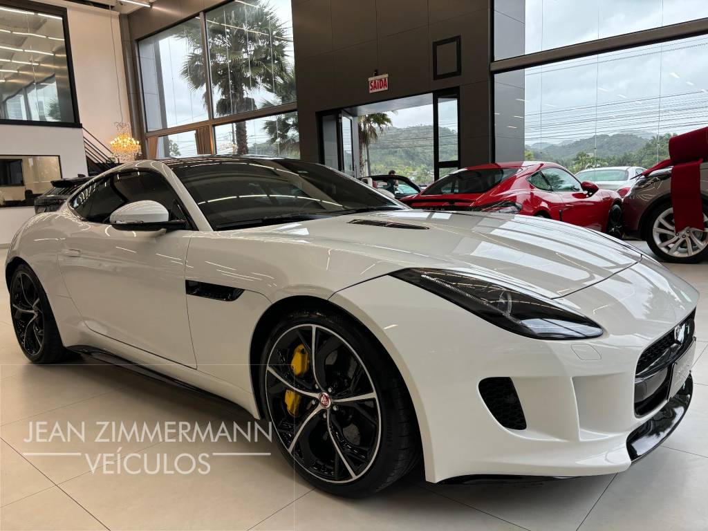 Jaguar F-Type R Supercharged Coupe 5.0 V8    2015