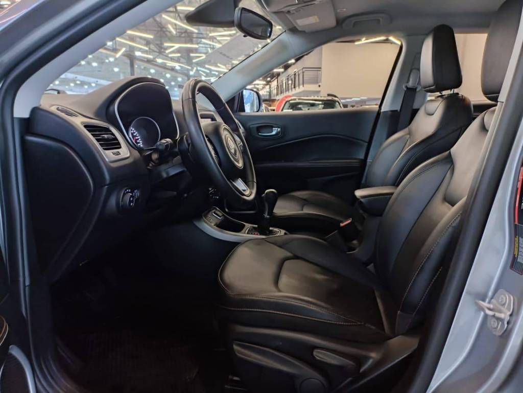 Jeep Compass Longitude 2.0 4x2 flex 16v aut.    2019