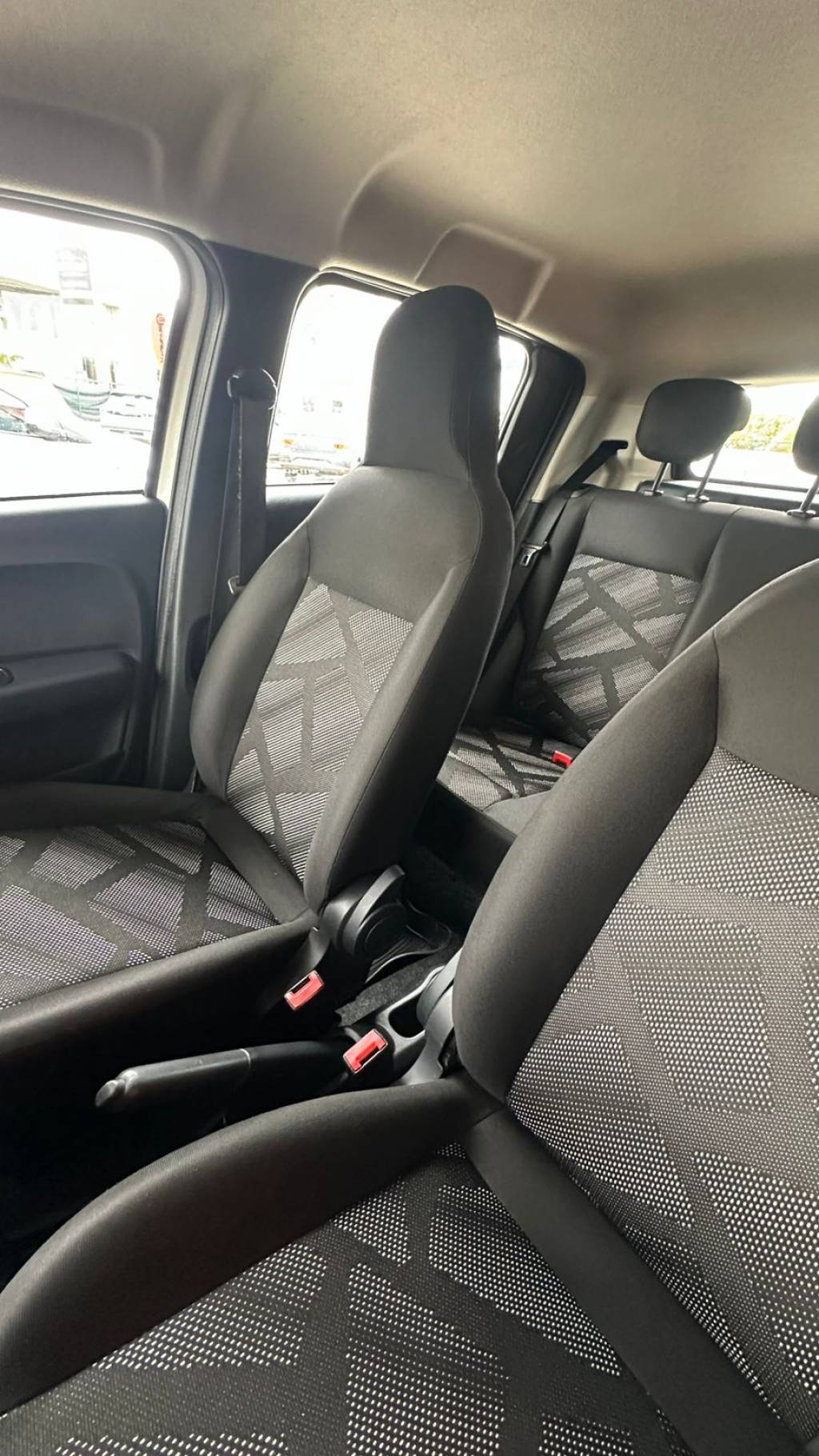 Fiat Mobi 1.0 fire flex 5p.    2022