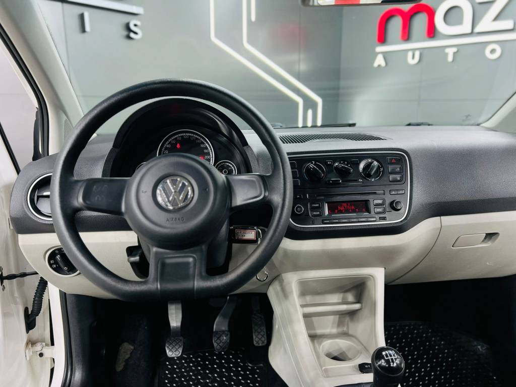 Volkswagen Up 1.0 tsi total flex 12v 5p    2017