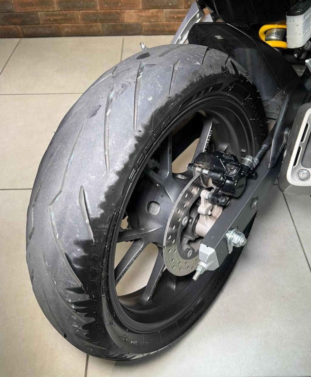 Honda CB 300 Twister abs    2024