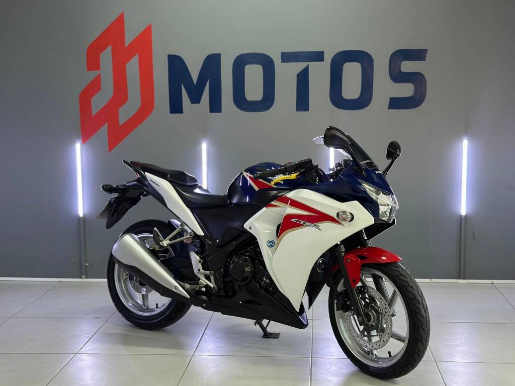 Honda CBR 250 R    2012