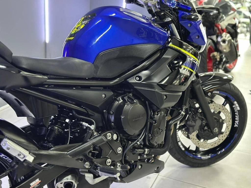 Yamaha XJ6 N abs    2018