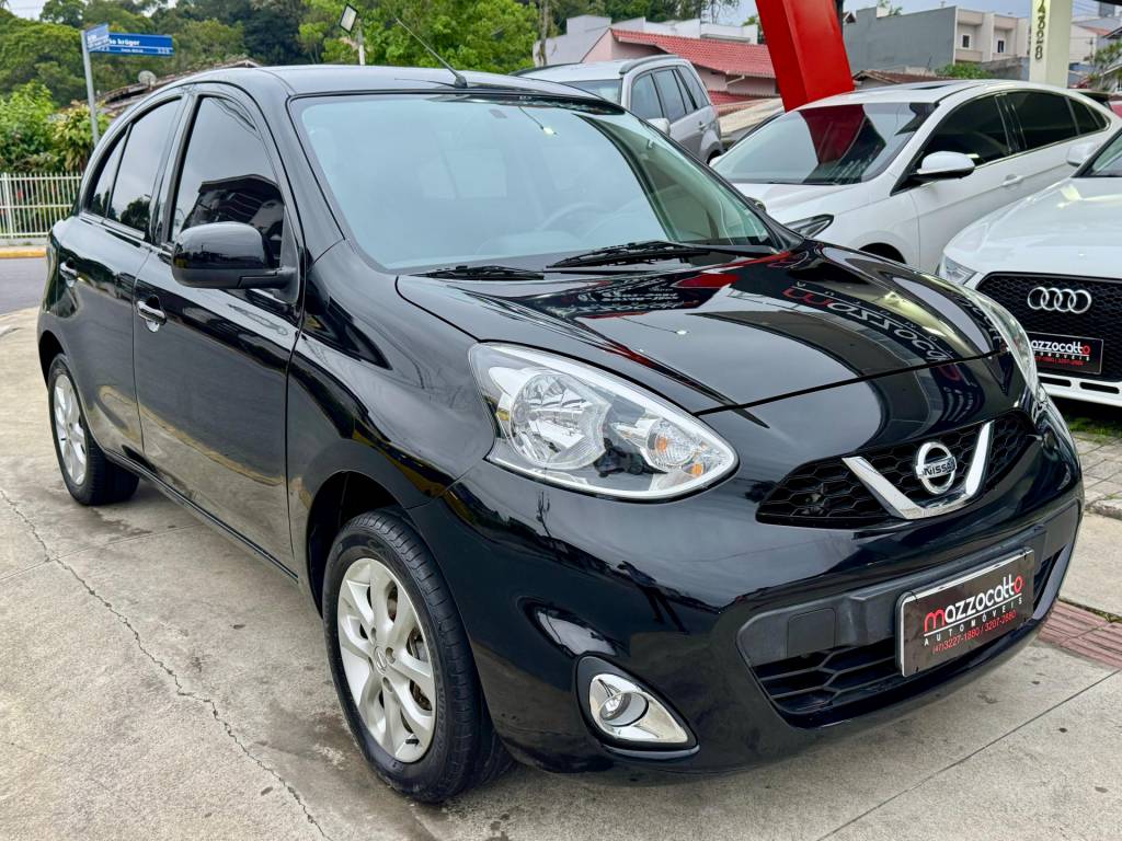 Nissan March 1.0 12v    2018