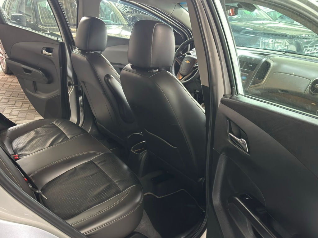 Chevrolet Sonic Ltz 1.6    2014