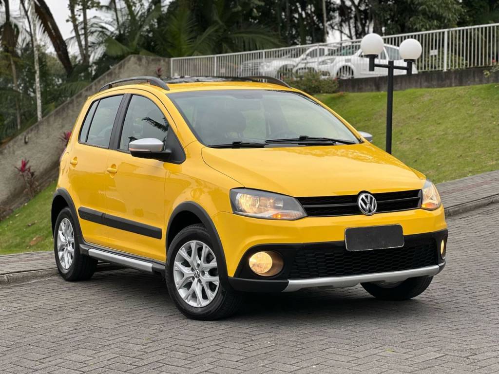 Volkswagen CrossFox 1.6 Mi Total Flex 8V 5p    2014